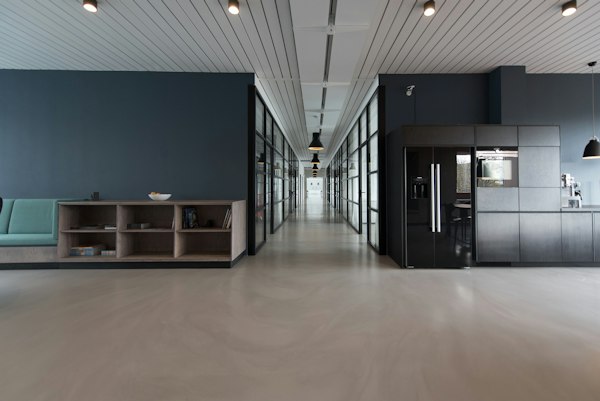 Private office lounge